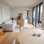 Lägenhet Moderne Og Stilig I *