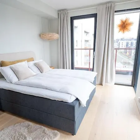 Apartament Moderne Og Stilig I *